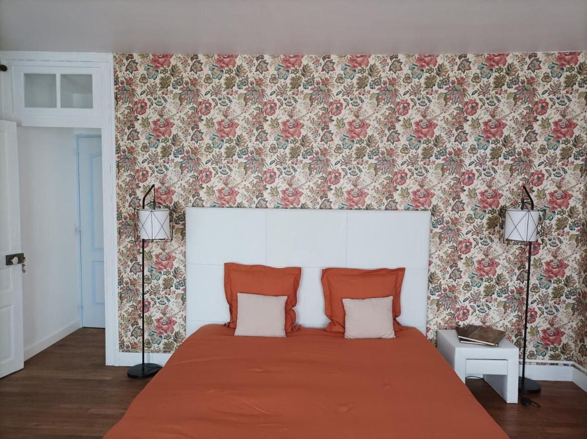 Le Relais Des Roses- Chambres D'Hotes Vatan Екстер'єр фото