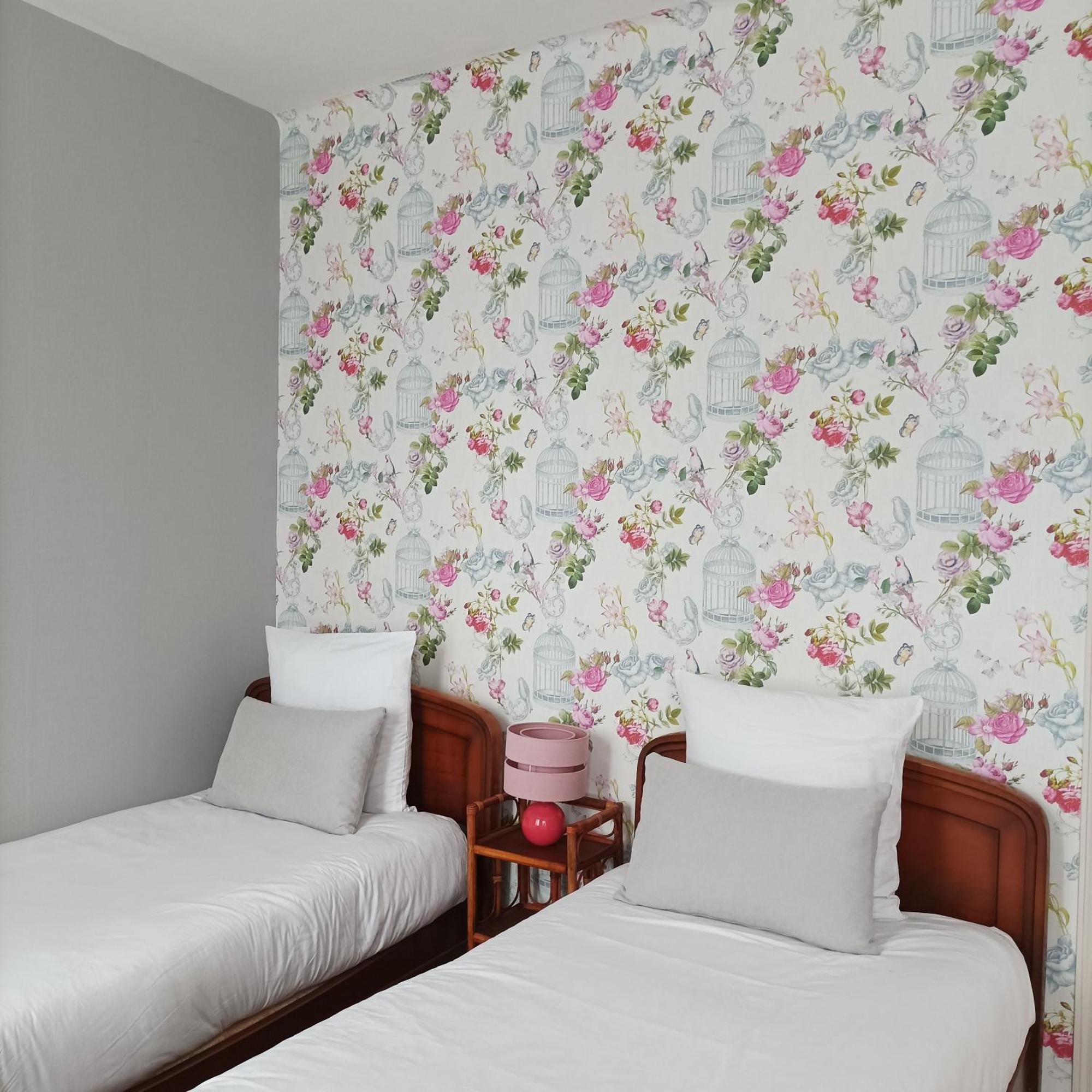 Le Relais Des Roses- Chambres D'Hotes Vatan Екстер'єр фото